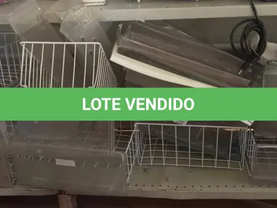 LOTE 426 - 01 LOTE COM GRANDE QUANTIDADE DE GAVETAS E GRADES PARA GELADEIRA E FREEZER. (NO ESTADO) ATENÇÃO! FAZER A VISITAÇÃO ANTES DE ARREMATAR, NÃO SABEMOS SE FUNCIONA. LEILÃO NÃO TEM GARANTIA E NEM DEVOLUÇÃO, SUJEITO A POSSÍVEIS AVARIAS VISÍVEIS/OCULTAS E/OU AUSÊNCIA DE COMPONENTES.