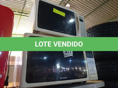 LOTE 412 - 02 MICRO-ONDAS SEM PRATO PARA RETIRADA DE PEÇAS. (NO ESTADO) ATENÇÃO! FAZER A VISITAÇÃO ANTES DE ARREMATAR, NÃO SABEMOS SE FUNCIONA. LEILÃO NÃO TEM GARANTIA E NEM DEVOLUÇÃO, SUJEITO A POSSÍVEIS AVARIAS VISÍVEIS/OCULTAS E/OU AUSÊNCIA DE COMPONENTES.
