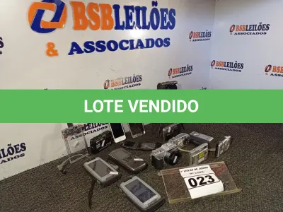 LOTE 023 - 01 LOTE COM 07 CÂMERAS FOTOGRÁFICAS, SENDO 01 SONY COM SUPORTE, 01 CASE DE HD EXTERNO, 02 DISPOSITIVOS SOLAR, 01 GPSMAP 76CSX, 02 GRAVADORES E 03 CELULARES. (NO ESTADO) ATENÇÃO! FAZER A VISITAÇÃO ANTES DE ARREMATAR, NÃO SABEMOS SE FUNCIONA. LEILÃO NÃO TEM GARANTIA E NEM DEVOLUÇÃO, SUJEITO A POSSÍVEIS AVARIAS VISÍVEIS/OCULTAS E/OU AUSÊNCIA DE COMPONENTES.
