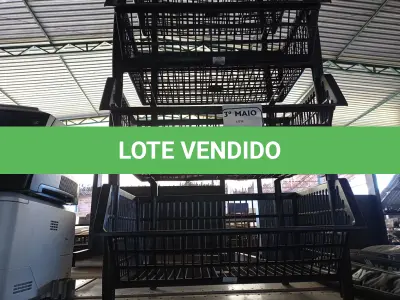 LOTE 429 - 04 GÔNDOLAS DE PLÁSTICO. (NO ESTADO) ATENÇÃO! FAZER A VISITAÇÃO ANTES DE ARREMATAR, NÃO SABEMOS SE FUNCIONA. LEILÃO NÃO TEM GARANTIA E NEM DEVOLUÇÃO, SUJEITO A POSSÍVEIS AVARIAS VISÍVEIS/OCULTAS E/OU AUSÊNCIA DE COMPONENTES.
