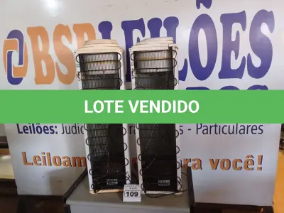 LOTE 109 - 02 BEBEDOUROS REFRIGERADOS PARA GARRAFÃO MARCAM LIBELL. (NO ESTADO) ATENÇÃO! FAZER A VISITAÇÃO ANTES DE ARREMATAR, NÃO SABEMOS SE FUNCIONA. LEILÃO NÃO TEM GARANTIA E NEM DEVOLUÇÃO, SUJEITO A POSSÍVEIS AVARIAS VISÍVEIS/OCULTAS E/OU AUSÊNCIA DE COMPONENTES.