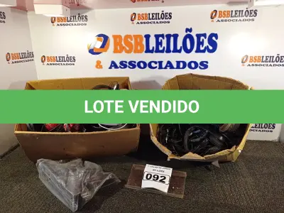 LOTE 092 - 01 LOTE COM VÁRIOS FONES DE OUVIDO MARCAS E MODELOS DIVERSOS E 05 GRAMPEADORES. (NO ESTADO) ATENÇÃO! FAZER A VISITAÇÃO ANTES DE ARREMATAR, NÃO SABEMOS SE FUNCIONA. LEILÃO NÃO TEM GARANTIA E NEM DEVOLUÇÃO, SUJEITO A POSSÍVEIS AVARIAS VISÍVEIS/OCULTAS E/OU AUSÊNCIA DE COMPONENTES.