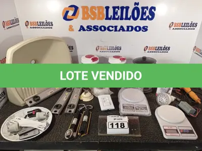 LOTE 118 - 01 LOTE COM BALANÇAS, BASE DE LIQUIDIFICADOR, 01 LAVATÓRIO E 02 MULTI TRITURADOR MANUAL COM AVARIAS. (NO ESTADO) ATENÇÃO! FAZER A VISITAÇÃO ANTES DE ARREMATAR, NÃO SABEMOS SE FUNCIONA. LEILÃO NÃO TEM GARANTIA E NEM DEVOLUÇÃO, SUJEITO A POSSÍVEIS AVARIAS VISÍVEIS/OCULTAS E/OU AUSÊNCIA DE COMPONENTES.