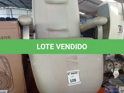 LOTE 108 - 01 CADEIRA DE DESCANSO. (NO ESTADO) ATENÇÃO! FAZER A VISITAÇÃO ANTES DE ARREMATAR, NÃO SABEMOS SE FUNCIONA. LEILÃO NÃO TEM GARANTIA E NEM DEVOLUÇÃO, SUJEITO A POSSÍVEIS AVARIAS VISÍVEIS/OCULTAS E/OU AUSÊNCIA DE COMPONENTES.
