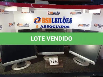 LOTE 136 - 06 MONITORES LCD MARCAS E MODELOS DIVERSOS COM AVARIAS. (NO ESTADO) ATENÇÃO! FAZER A VISITAÇÃO ANTES DE ARREMATAR, NÃO SABEMOS SE FUNCIONA. LEILÃO NÃO TEM GARANTIA E NEM DEVOLUÇÃO, SUJEITO A POSSÍVEIS AVARIAS VISÍVEIS/OCULTAS E/OU AUSÊNCIA DE COMPONENTES.