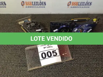 LOTE 005 - 02 PLACAS DE VÍDEO, SENDO 01 DE 1GB E 01 DE 512MB. (NO ESTADO) ATENÇÃO! FAZER A VISITAÇÃO ANTES DE ARREMATAR, NÃO SABEMOS SE FUNCIONA. LEILÃO NÃO TEM GARANTIA E NEM DEVOLUÇÃO, SUJEITO A POSSÍVEIS AVARIAS VISÍVEIS/OCULTAS E/OU AUSÊNCIA DE COMPONENTES.