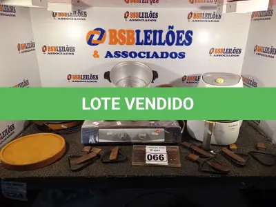 LOTE 066 - 01 FONDUE, 01 FOGÃO DE INDUÇÃO DE 02 BOCAS, 01 AIR FRY BRITANIA 220V E 01 PANELA ELÉTRICA HITACHI. (NO ESTADO) ATENÇÃO! FAZER A VISITAÇÃO ANTES DE ARREMATAR, NÃO SABEMOS SE FUNCIONA. LEILÃO NÃO TEM GARANTIA E NEM DEVOLUÇÃO, SUJEITO A POSSÍVEIS AVARIAS VISÍVEIS/OCULTAS E/OU AUSÊNCIA DE COMPONENTES.