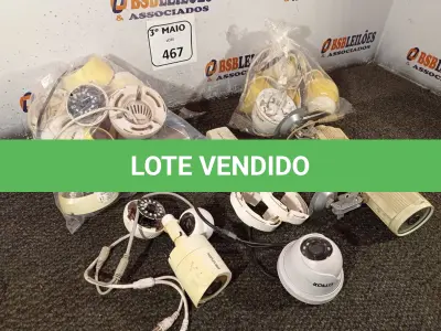 LOTE 467 - 01 LOTE COM CÂMERAS DE SEGURANÇA. (NO ESTADO) ATENÇÃO! FAZER A VISITAÇÃO ANTES DE ARREMATAR, NÃO SABEMOS SE FUNCIONA. LEILÃO NÃO TEM GARANTIA E NEM DEVOLUÇÃO, SUJEITO A POSSÍVEIS AVARIAS VISÍVEIS/OCULTAS E/OU AUSÊNCIA DE COMPONENTES.