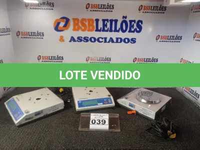 LOTE 039 - 03 BALANÇAS DIGITAL COM AVARIAS. (NO ESTADO) ATENÇÃO! FAZER A VISITAÇÃO ANTES DE ARREMATAR, NÃO SABEMOS SE FUNCIONA. LEILÃO NÃO TEM GARANTIA E NEM DEVOLUÇÃO, SUJEITO A POSSÍVEIS AVARIAS VISÍVEIS/OCULTAS E/OU AUSÊNCIA DE COMPONENTES.