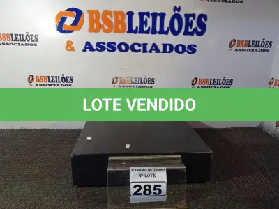 LOTE 285 - 01 CAIXA REGISTRADORA PARA DINHEIRO MANUAL. (NO ESTADO) ATENÇÃO! FAZER A VISITAÇÃO ANTES DE ARREMATAR, NÃO SABEMOS SE FUNCIONA. LEILÃO NÃO TEM GARANTIA E NEM DEVOLUÇÃO, SUJEITO A POSSÍVEIS AVARIAS VISÍVEIS/OCULTAS E/OU AUSÊNCIA DE COMPONENTES.