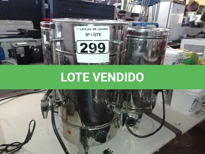 LOTE 299 - 04 CAFETEIRAS EM INOX. (NO ESTADO) ATENÇÃO! FAZER A VISITAÇÃO ANTES DE ARREMATAR, NÃO SABEMOS SE FUNCIONA. LEILÃO NÃO TEM GARANTIA E NEM DEVOLUÇÃO, SUJEITO A POSSÍVEIS AVARIAS VISÍVEIS/OCULTAS E/OU AUSÊNCIA DE COMPONENTES.