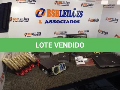 LOTE 326 - 01 LOTE COM 02 MOLINETES INCOMPLETOS, 01 FONTE CHAVEADA, 01 GPSMAP 60CX, 06 FITAS CASSETE, 02 SUCATAS DE MINE CPU, 01 MESA PARA NOTEBOOK, 01 PORTA RETRATO DIGITAL E 01 LUPA. (NO ESTADO) ATENÇÃO! FAZER A VISITAÇÃO ANTES DE ARREMATAR, NÃO SABEMOS SE FUNCIONA. LEILÃO NÃO TEM GARANTIA E NEM DEVOLUÇÃO, SUJEITO A POSSÍVEIS AVARIAS VISÍVEIS/OCULTAS E/OU AUSÊNCIA DE COMPONENTES.