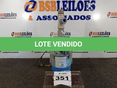 LOTE 351 - 01 MOTOR DE INDUÇÃO MONOFÁSICO DE GAIOLA 220V COM AVARIAS. (NO ESTADO) ATENÇÃO! FAZER A VISITAÇÃO ANTES DE ARREMATAR, NÃO SABEMOS SE FUNCIONA. LEILÃO NÃO TEM GARANTIA E NEM DEVOLUÇÃO, SUJEITO A POSSÍVEIS AVARIAS VISÍVEIS/OCULTAS E/OU AUSÊNCIA DE COMPONENTES.