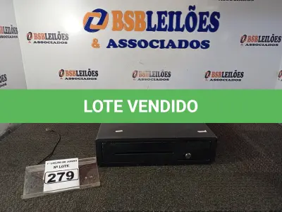 LOTE 279 - 01 CAIXA REGISTRADORA PARA DINHEIRO MANUAL. (NO ESTADO) ATENÇÃO! FAZER A VISITAÇÃO ANTES DE ARREMATAR, NÃO SABEMOS SE FUNCIONA. LEILÃO NÃO TEM GARANTIA E NEM DEVOLUÇÃO, SUJEITO A POSSÍVEIS AVARIAS VISÍVEIS/OCULTAS E/OU AUSÊNCIA DE COMPONENTES.