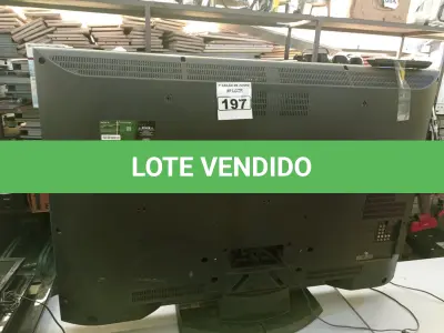 LOTE 197 - 01 TV 52’’POL MARCA SONY COM TROLE REMOTO. COM AVARIAS. (NO ESTADO) ATENÇÃO! FAZER A VISITAÇÃO ANTES DE ARREMATAR, NÃO SABEMOS SE FUNCIONA. LEILÃO NÃO TEM GARANTIA E NEM DEVOLUÇÃO, SUJEITO A POSSÍVEIS AVARIAS VISÍVEIS/OCULTAS E/OU AUSÊNCIA DE COMPONENTES.