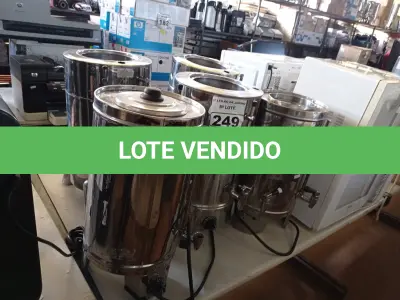 LOTE 249 - 05 CAFETEIRAS EM INOX COM AVARIAS. (NO ESTADO) ATENÇÃO! FAZER A VISITAÇÃO ANTES DE ARREMATAR, NÃO SABEMOS SE FUNCIONA. LEILÃO NÃO TEM GARANTIA E NEM DEVOLUÇÃO, SUJEITO A POSSÍVEIS AVARIAS VISÍVEIS/OCULTAS E/OU AUSÊNCIA DE COMPONENTES.