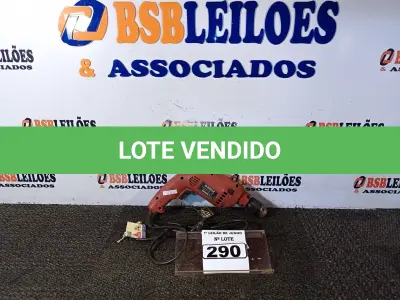 LOTE 290 - 01 PARAFUSADEIRA/FURADEIRA MARCA SCHUZ 220V. (NO ESTADO) ATENÇÃO! FAZER A VISITAÇÃO ANTES DE ARREMATAR, NÃO SABEMOS SE FUNCIONA. LEILÃO NÃO TEM GARANTIA E NEM DEVOLUÇÃO, SUJEITO A POSSÍVEIS AVARIAS VISÍVEIS/OCULTAS E/OU AUSÊNCIA DE COMPONENTES.