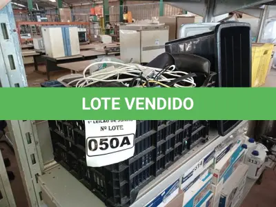 LOTE 050 - 01 LOTE COM VÁRIAS FONTES E CABOS DIVERSOS E 01 CAIXA DE PLÁSTICO COM TAMPA. (NO ESTADO) ATENÇÃO! FAZER A VISITAÇÃO ANTES DE ARREMATAR, NÃO SABEMOS SE FUNCIONA. LEILÃO NÃO TEM GARANTIA E NEM DEVOLUÇÃO, SUJEITO A POSSÍVEIS AVARIAS VISÍVEIS/OCULTAS E/OU AUSÊNCIA DE COMPONENTES.