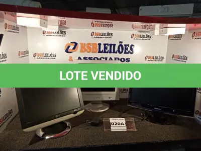 LOTE 020 - 05 MONITORES MARCAS E MODELOS DIVERSOS COM AVARIAS. (NO ESTADO) ATENÇÃO! FAZER A VISITAÇÃO ANTES DE ARREMATAR, NÃO SABEMOS SE FUNCIONA. LEILÃO NÃO TEM GARANTIA E NEM DEVOLUÇÃO, SUJEITO A POSSÍVEIS AVARIAS VISÍVEIS/OCULTAS E/OU AUSÊNCIA DE COMPONENTES.