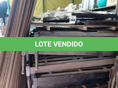 LOTE 385 - 01 LOTE COM GRANDE QUANTIDADE DE CAMAS DE SOLTEIRO EM IMBUIA SEM COLCHÃO. (NO ESTADO) ATENÇÃO! FAZER A VISITAÇÃO ANTES DE ARREMATAR, NÃO SABEMOS SE FUNCIONA. LEILÃO NÃO TEM GARANTIA E NEM DEVOLUÇÃO, SUJEITO A POSSÍVEIS AVARIAS VISÍVEIS/OCULTAS E/OU AUSÊNCIA DE COMPONENTES.