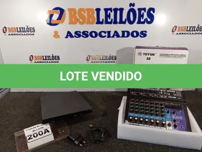 LOTE 200 - 01 NOTEBOOK MARCA DELL SEM HD COM AVARIAS E 01 MESA DE SOM COM 08 CANAIS USB COMPLETA. (NO ESTADO) ATENÇÃO! FAZER A VISITAÇÃO ANTES DE ARREMATAR, NÃO SABEMOS SE FUNCIONA. LEILÃO NÃO TEM GARANTIA E NEM DEVOLUÇÃO, SUJEITO A POSSÍVEIS AVARIAS VISÍVEIS/OCULTAS E/OU AUSÊNCIA DE COMPONENTES.