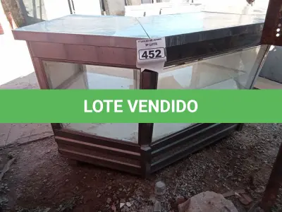 LOTE 452 - 01 BALCÃO CAIXA EM INOX. (NO ESTADO) ATENÇÃO! FAZER A VISITAÇÃO ANTES DE ARREMATAR, NÃO SABEMOS SE FUNCIONA. LEILÃO NÃO TEM GARANTIA E NEM DEVOLUÇÃO, SUJEITO A POSSÍVEIS AVARIAS VISÍVEIS/OCULTAS E/OU AUSÊNCIA DE COMPONENTES.