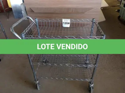 LOTE 120 - 01 CARRINHO PARA COPA COM 03 BANDEJAS E RODINHAS. (NO ESTADO) ATENÇÃO! FAZER A VISITAÇÃO ANTES DE ARREMATAR, NÃO SABEMOS SE FUNCIONA. LEILÃO NÃO TEM GARANTIA E NEM DEVOLUÇÃO, SUJEITO A POSSÍVEIS AVARIAS VISÍVEIS/OCULTAS E/OU AUSÊNCIA DE COMPONENTES.