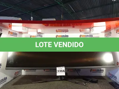LOTE 330 - 01 MONITOR MARCA ASUS ULTRAWIDE 49’’ COM FONTE. LIGANDO, MAS COM AVARIAS NA TELA. (NO ESTADO) ATENÇÃO! FAZER A VISITAÇÃO ANTES DE ARREMATAR, NÃO SABEMOS SE FUNCIONA. LEILÃO NÃO TEM GARANTIA E NEM DEVOLUÇÃO, SUJEITO A POSSÍVEIS AVARIAS VISÍVEIS/OCULTAS E/OU AUSÊNCIA DE COMPONENTES.