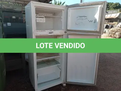 LOTE 447 - 01 GELADEIRA MARCA BRASTEMP PARA RETIRADA DE PEÇAS. (NO ESTADO) ATENÇÃO! FAZER A VISITAÇÃO ANTES DE ARREMATAR, NÃO SABEMOS SE FUNCIONA. LEILÃO NÃO TEM GARANTIA E NEM DEVOLUÇÃO, SUJEITO A POSSÍVEIS AVARIAS VISÍVEIS/OCULTAS E/OU AUSÊNCIA DE COMPONENTES.