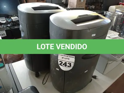 LOTE 243 - 02 FRAGMENTADORAS DE PAPEL. (NO ESTADO) ATENÇÃO! FAZER A VISITAÇÃO ANTES DE ARREMATAR, NÃO SABEMOS SE FUNCIONA. LEILÃO NÃO TEM GARANTIA E NEM DEVOLUÇÃO, SUJEITO A POSSÍVEIS AVARIAS VISÍVEIS/OCULTAS E/OU AUSÊNCIA DE COMPONENTES.