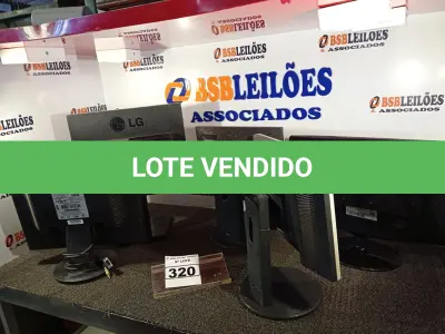 LOTE 320 - 05 MONITORES LCD MARCAS E MODELOS DIVERSOS COM AVARIAS. (NO ESTADO) ATENÇÃO! FAZER A VISITAÇÃO ANTES DE ARREMATAR, NÃO SABEMOS SE FUNCIONA. LEILÃO NÃO TEM GARANTIA E NEM DEVOLUÇÃO, SUJEITO A POSSÍVEIS AVARIAS VISÍVEIS/OCULTAS E/OU AUSÊNCIA DE COMPONENTES.