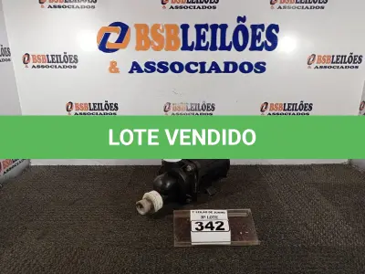 LOTE 342 - 01 MOTOR DE INDUÇÃO MONOFÁSICO DE GAIOLA 220V COM AVARIAS. (NO ESTADO) ATENÇÃO! FAZER A VISITAÇÃO ANTES DE ARREMATAR, NÃO SABEMOS SE FUNCIONA. LEILÃO NÃO TEM GARANTIA E NEM DEVOLUÇÃO, SUJEITO A POSSÍVEIS AVARIAS VISÍVEIS/OCULTAS E/OU AUSÊNCIA DE COMPONENTES.