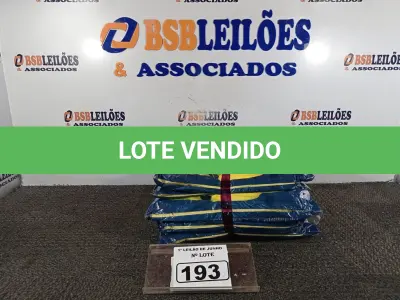 LOTE 193 - 01 LOTE COM 05 MACACÕES VOLH COVERTECH 300 TAMANHO EG NA COR AMARELA. (NOVO) (NO ESTADO) ATENÇÃO! FAZER A VISITAÇÃO ANTES DE ARREMATAR, NÃO SABEMOS SE FUNCIONA. LEILÃO NÃO TEM GARANTIA E NEM DEVOLUÇÃO, SUJEITO A POSSÍVEIS AVARIAS VISÍVEIS/OCULTAS E/OU AUSÊNCIA DE COMPONENTES.