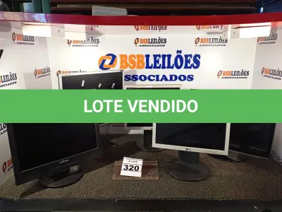 LOTE 320 - 05 MONITORES LCD MARCAS E MODELOS DIVERSOS COM AVARIAS. (NO ESTADO) ATENÇÃO! FAZER A VISITAÇÃO ANTES DE ARREMATAR, NÃO SABEMOS SE FUNCIONA. LEILÃO NÃO TEM GARANTIA E NEM DEVOLUÇÃO, SUJEITO A POSSÍVEIS AVARIAS VISÍVEIS/OCULTAS E/OU AUSÊNCIA DE COMPONENTES.
