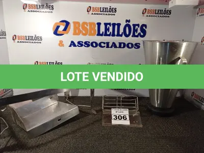 LOTE 306 - 01 COPO PARA LIQUIDIFICADOR INDUSTRIAL E PEÇAS AVULSAS EM INOX. (NO ESTADO) ATENÇÃO! FAZER A VISITAÇÃO ANTES DE ARREMATAR, NÃO SABEMOS SE FUNCIONA. LEILÃO NÃO TEM GARANTIA E NEM DEVOLUÇÃO, SUJEITO A POSSÍVEIS AVARIAS VISÍVEIS/OCULTAS E/OU AUSÊNCIA DE COMPONENTES.