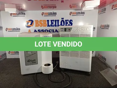 LOTE 331 - 01 PURIFICADOR DE ÁGUA MARCA SOFT E 01 DESUMIDIFICADOR. (NO ESTADO) ATENÇÃO! FAZER A VISITAÇÃO ANTES DE ARREMATAR, NÃO SABEMOS SE FUNCIONA. LEILÃO NÃO TEM GARANTIA E NEM DEVOLUÇÃO, SUJEITO A POSSÍVEIS AVARIAS VISÍVEIS/OCULTAS E/OU AUSÊNCIA DE COMPONENTES.