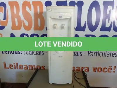 LOTE 263 - 01 BEBEDOURO REFRIGERADO PARA GARRAFÃO. (NO ESTADO) ATENÇÃO! FAZER A VISITAÇÃO ANTES DE ARREMATAR, NÃO SABEMOS SE FUNCIONA. LEILÃO NÃO TEM GARANTIA E NEM DEVOLUÇÃO, SUJEITO A POSSÍVEIS AVARIAS VISÍVEIS/OCULTAS E/OU AUSÊNCIA DE COMPONENTES.