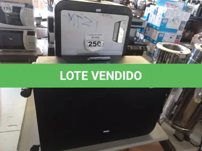 LOTE 250 - 02 FRAGMENTADORAS DE PAPEL. (NO ESTADO) ATENÇÃO! FAZER A VISITAÇÃO ANTES DE ARREMATAR, NÃO SABEMOS SE FUNCIONA. LEILÃO NÃO TEM GARANTIA E NEM DEVOLUÇÃO, SUJEITO A POSSÍVEIS AVARIAS VISÍVEIS/OCULTAS E/OU AUSÊNCIA DE COMPONENTES.