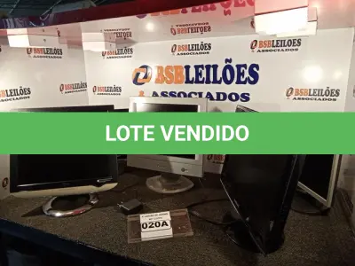 LOTE 020 - 05 MONITORES MARCAS E MODELOS DIVERSOS COM AVARIAS. (NO ESTADO) ATENÇÃO! FAZER A VISITAÇÃO ANTES DE ARREMATAR, NÃO SABEMOS SE FUNCIONA. LEILÃO NÃO TEM GARANTIA E NEM DEVOLUÇÃO, SUJEITO A POSSÍVEIS AVARIAS VISÍVEIS/OCULTAS E/OU AUSÊNCIA DE COMPONENTES.