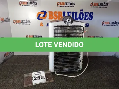 LOTE 252 - 01 PURIFICADOR DE ÁGUA MARCA COLORMAK 220V.  (NO ESTADO) ATENÇÃO! FAZER A VISITAÇÃO ANTES DE ARREMATAR, NÃO SABEMOS SE FUNCIONA. LEILÃO NÃO TEM GARANTIA E NEM DEVOLUÇÃO, SUJEITO A POSSÍVEIS AVARIAS VISÍVEIS/OCULTAS E/OU AUSÊNCIA DE COMPONENTES.