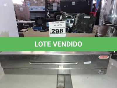 LOTE 298 - 01 LOTE COM VÁRIOS COOLERS PARA SERVIDOR E 01 CAIXA ELETRÔNICO. (NO ESTADO) ATENÇÃO! FAZER A VISITAÇÃO ANTES DE ARREMATAR, NÃO SABEMOS SE FUNCIONA. LEILÃO NÃO TEM GARANTIA E NEM DEVOLUÇÃO, SUJEITO A POSSÍVEIS AVARIAS VISÍVEIS/OCULTAS E/OU AUSÊNCIA DE COMPONENTES.