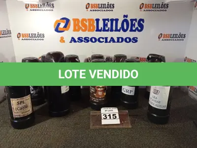 LOTE 315 - 10 GARRAFAS DE CAFÉ. (NO ESTADO) ATENÇÃO! FAZER A VISITAÇÃO ANTES DE ARREMATAR, NÃO SABEMOS SE FUNCIONA. LEILÃO NÃO TEM GARANTIA E NEM DEVOLUÇÃO, SUJEITO A POSSÍVEIS AVARIAS VISÍVEIS/OCULTAS E/OU AUSÊNCIA DE COMPONENTES.