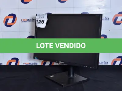 LOTE 126 - 01 MONITOR 22’’ LCD SEM O PÉ MARCA SAMSUNG. (NO ESTADO) AV9706F