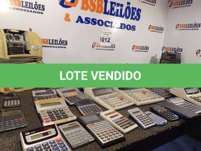 LOTE 012 - 01 LOTE COM CALCULADORES. (NO ESTADO) ATENÇÃO! FAZER A VISITAÇÃO ANTES DE ARREMATAR, NÃO SABEMOS SE FUNCIONA. LEILÃO NÃO TEM GARANTIA E NEM DEVOLUÇÃO, SUJEITO A POSSÍVEIS AVARIAS VISÍVEIS/OCULTAS E/OU AUSÊNCIA DE COMPONENTES.