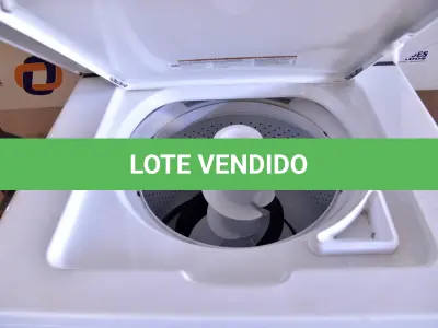 LOTE 035 - 01 MÁQUINA LAVA E SECA MARCA WHIRIPOOL 110V COM AVARIAS NA PORTA DA SECADORA. (WASHER/DRYER COMBINATION) (NO ESTADO) AV9637W