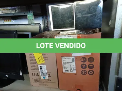 LOTE 066 - 01 LOTE COM GRANDE QUANTIDADE DE CDS. (NO ESTADO) ATENÇÃO! FAZER A VISITAÇÃO ANTES DE ARREMATAR, NÃO SABEMOS SE FUNCIONA. LEILÃO NÃO TEM GARANTIA E NEM DEVOLUÇÃO, SUJEITO A POSSÍVEIS AVARIAS VISÍVEIS/OCULTAS E/OU AUSÊNCIA DE COMPONENTES.