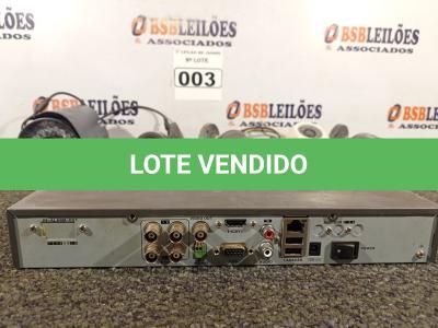 LOTE 003 - 01 SISTEMA DE CÂMERA DVR TECVOZ COM 05 CÂMERAS. (NO ESTADO) ATENÇÃO! FAZER A VISITAÇÃO ANTES DE ARREMATAR, NÃO SABEMOS SE FUNCIONA. LEILÃO NÃO TEM GARANTIA E NEM DEVOLUÇÃO, SUJEITO A POSSÍVEIS AVARIAS VISÍVEIS/OCULTAS E/OU AUSÊNCIA DE COMPONENTES.