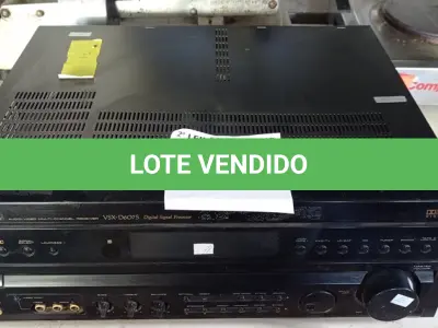 LOTE 080 - 01 RECEIVER MODELO VSX- D607S. (NO ESTADO) ATENÇÃO! FAZER A VISITAÇÃO ANTES DE ARREMATAR, NÃO SABEMOS SE FUNCIONA. LEILÃO NÃO TEM GARANTIA E NEM DEVOLUÇÃO, SUJEITO A POSSÍVEIS AVARIAS VISÍVEIS/OCULTAS E/OU AUSÊNCIA DE COMPONENTES.