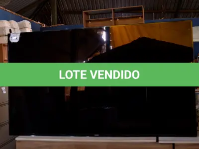 LOTE 111 - 01 TV SMART 75’’ MARCA SAMSUNG SEM CONTROLE E SEM O PÉ. (NO ESTADO) AV9490R