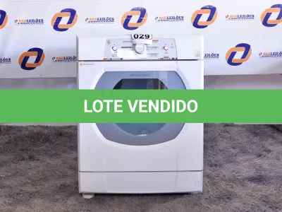 LOTE 029 - 01 SECADORA DE ROUPAS COM CAPACIDADE PARA 10KG MARCA BRASTEMP 220V.(DRYER) (NO ESTADO) BF8670N